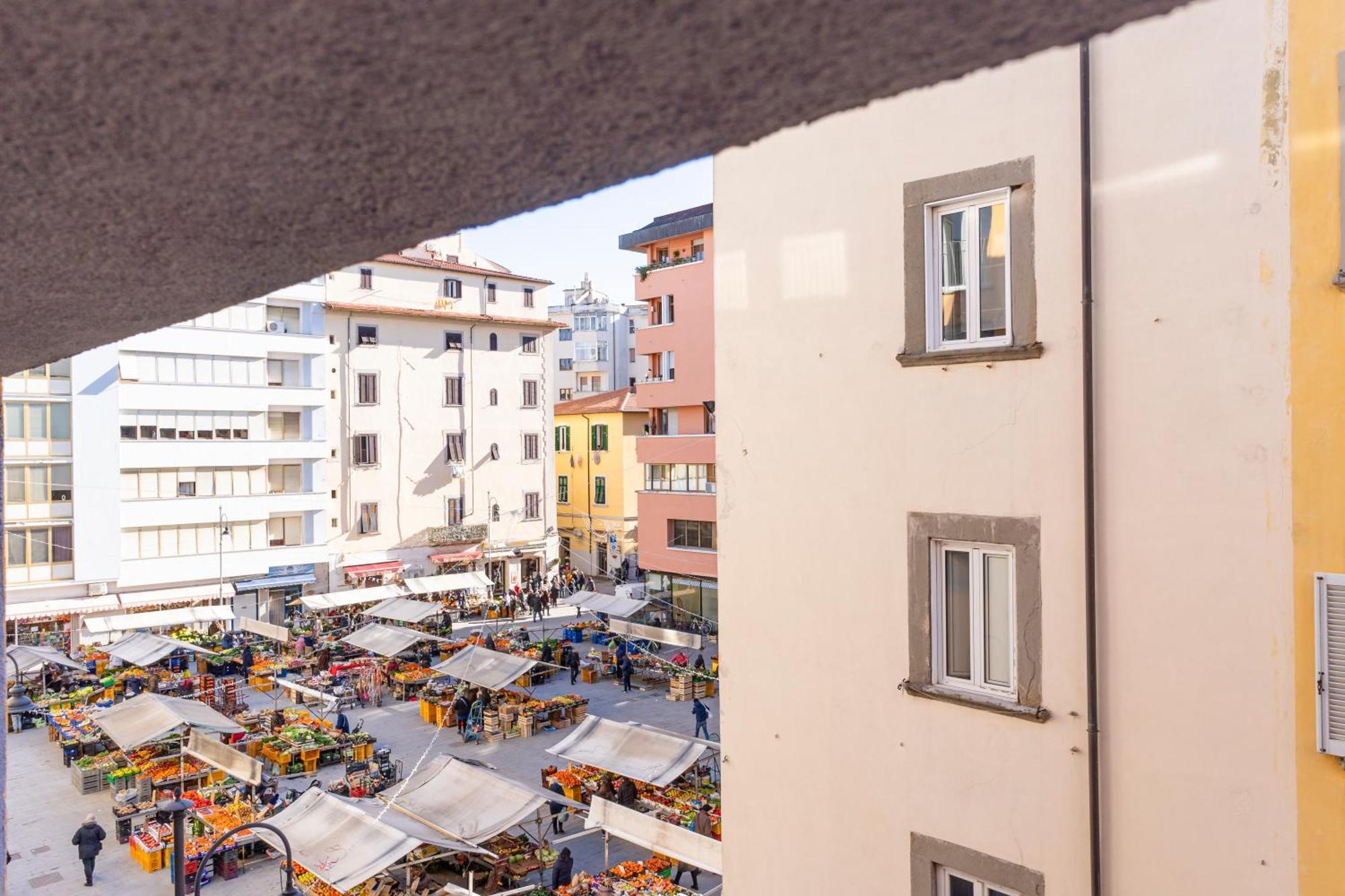 Piazza Cavallotti & Mercato Centrale Apartment! Livorno Kültér fotó